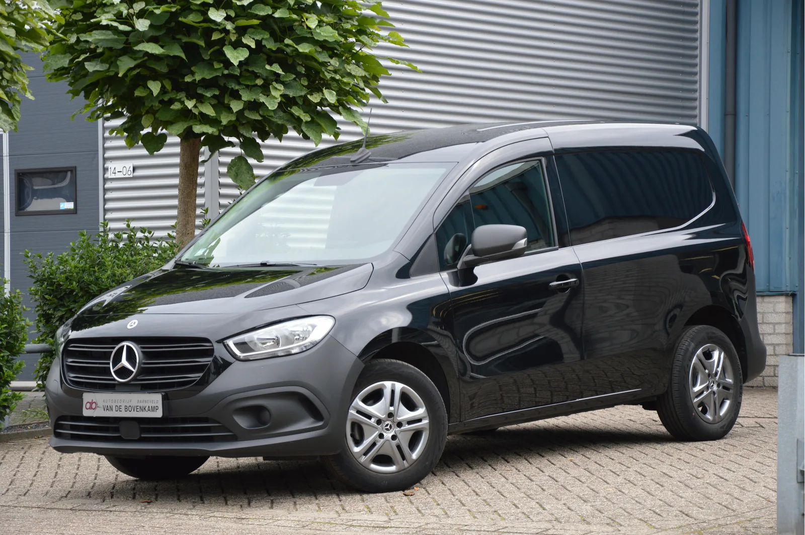 Mercedes-Benz Citan (2023) — foto 1